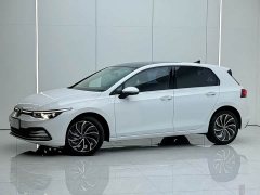 Volkswagen Golf 2023 280TSI DSG Pro - ფოტო 1