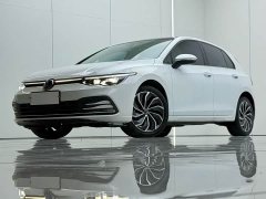 Volkswagen Golf 2023 280TSI DSG Pro - ფოტო 2