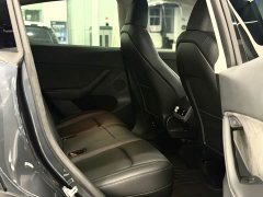 Tesla Model Y Rear-Wheel Drive - ფოტო 10