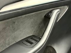 Tesla Model Y Rear-Wheel Drive - ფოტო 15