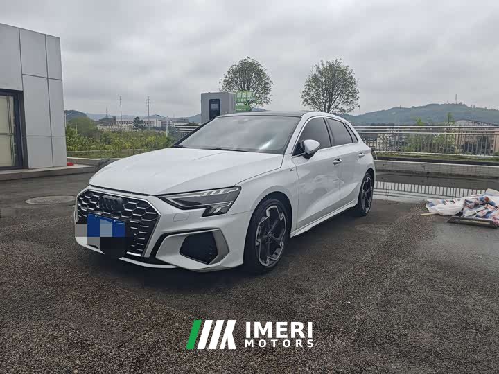 Audi A3 Sportback 35 TFSI Luxury Sport - ავტომობილი ჩინეთიდან