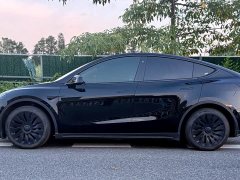 Tesla Model Y 2022 Facelift Rear-Wheel Drive - ფოტო 4