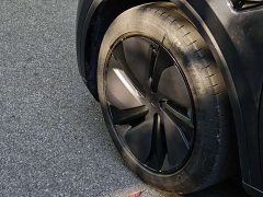 Tesla Model Y Rear-Wheel Drive Launch Edition - ფოტო 15