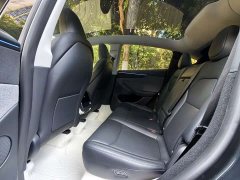 Tesla Model Y Rear-Wheel Drive Launch Edition - ფოტო 6