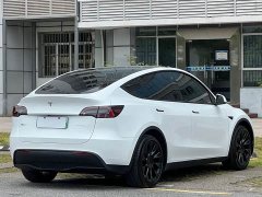 Tesla Model Y 2022 Facelift Rear-Wheel Drive - ფოტო 13