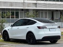 Tesla Model Y 2022 Facelift Rear-Wheel Drive - ფოტო 15