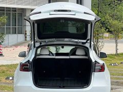 Tesla Model Y 2022 Facelift Rear-Wheel Drive - ფოტო 17