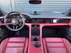 Porsche Taycan - ფოტო 12