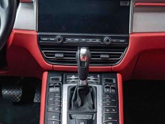 Porsche 2020 Porsche Macan Turbo 2.9T - ფოტო 17
