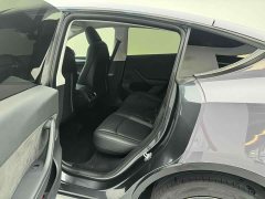 Tesla Model Y Rear-Wheel Drive - ფოტო 14