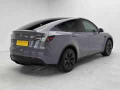 Tesla Model Y Rear-Wheel Drive - ფოტო 5