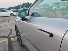Volvo XC70 Plug-in Hybrid 2026 Two-Wheel Drive Long Range Core - ფოტო 10