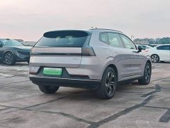 Volvo XC70 Plug-in Hybrid 2026 Two-Wheel Drive Long Range Core - ფოტო 8