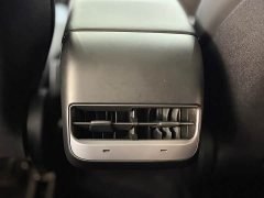 Tesla Model Y Rear-Wheel Drive - ფოტო 11