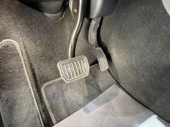 Tesla Model Y Rear-Wheel Drive - ფოტო 15