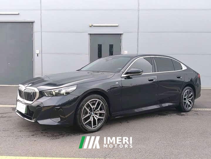 BMW i5 eDrive 35L M Sport Package
