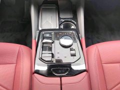 BMW i5 eDrive 35L M Sport Package - ფოტო 12