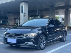 Volkswagen Magotan 2020 330TSI DSG Luxury - ფოტო 1