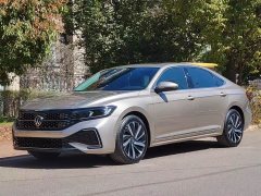 Volkswagen Passat 330TSI Starry Sky Elite - ფოტო 1