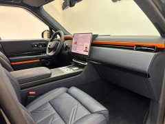 Zeekr Geely Zeekr 9X 2025 Obsidian Black 70kWh Six-Seater - ფოტო 11