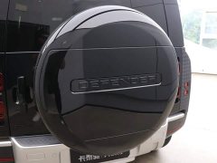 Land Rover Defender 110 P400 Dark Edition - ფოტო 14