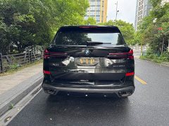 BMW X5 xDrive 40Li M Sport Midnight Edition Package - ფოტო 10