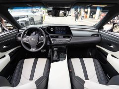 Lexus ES 300h F SPORT - ფოტო 12