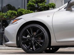 Lexus ES 300h F SPORT - ფოტო 7