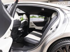 Lexus ES 300h F SPORT - ფოტო 9