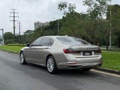 BMW 7 Series 730Li Luxury Package - ფოტო 8
