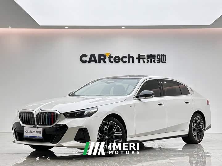 BMW 5 Series 530Li Luxury M Sport Package - ავტომობილი ჩინეთიდან