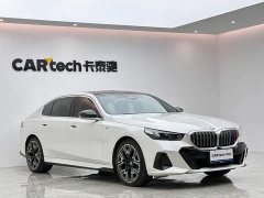 BMW 5 Series 530Li Luxury M Sport Package - ფოტო 6