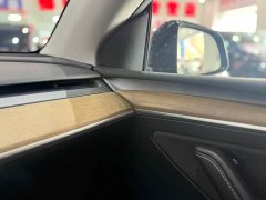 Tesla Model Y Rear-Wheel Drive - ფოტო 13
