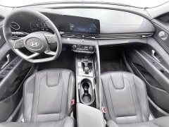 Hyundai Elantra 2023 1.5L CVT Luxury - ფოტო 13