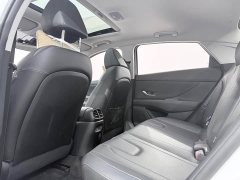 Hyundai Elantra 2023 1.5L CVT Luxury - ფოტო 14