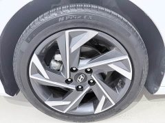 Hyundai Elantra 2023 1.5L CVT Luxury - ფოტო 16