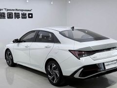 Hyundai Elantra 2023 1.5L CVT Luxury - ფოტო 6