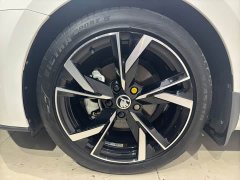 Skoda Octavia PRO TSI280 Luxury Edition - photo 18