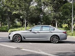 BMW 5 Series (Imported) 540i Elegance M Sport Package - ფოტო 4
