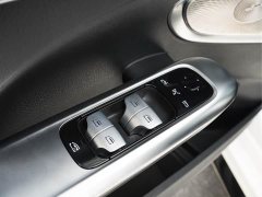 Mercedes-Benz C-Class Facelift C 260 L AMG Line - ფოტო 6