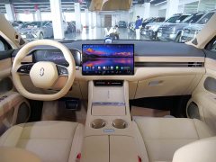 AITO Aion M5 Extended Range Ultra AWD - ფოტო 13