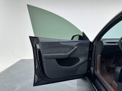 Tesla Model Y L Long Range All-Wheel Drive - ფოტო 11