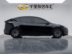 Tesla Model Y L Long Range All-Wheel Drive - ფოტო 4