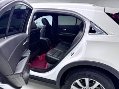 Cadillac XT4 28T FWD Luxury - ფოტო 14