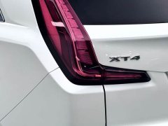 Cadillac XT4 28T FWD Luxury - ფოტო 18