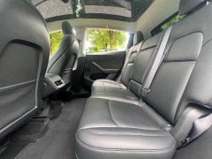 Tesla Model Y Rear-Wheel Drive - ფოტო 6