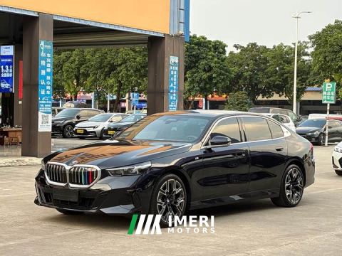 2024 BMW 5 Series 530Li Luxury M Sport Package