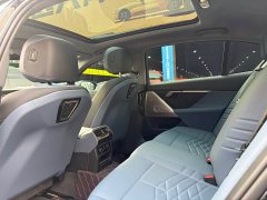BMW 5 Series 530Li Luxury M Sport Package - ფოტო 14