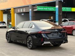 BMW 5 Series 530Li Luxury M Sport Package - ფოტო 20