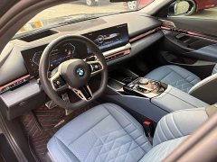 BMW 5 Series 530Li Luxury M Sport Package - ფოტო 5